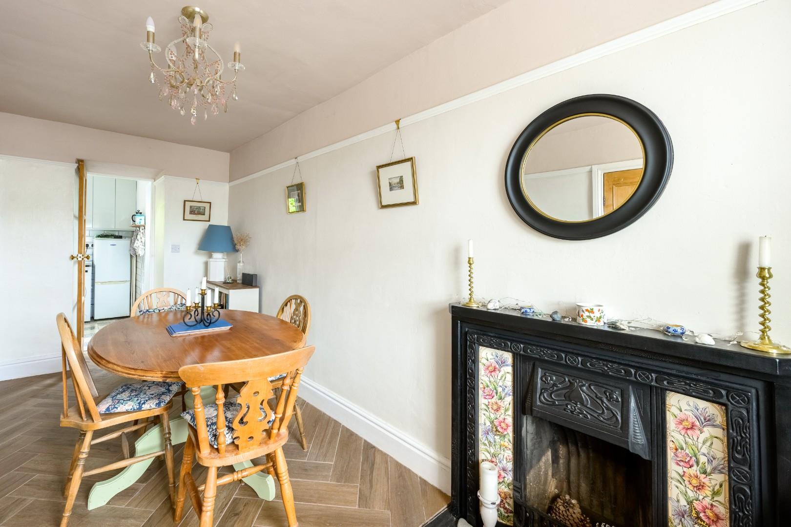 8-2 Highgate Street.jpg